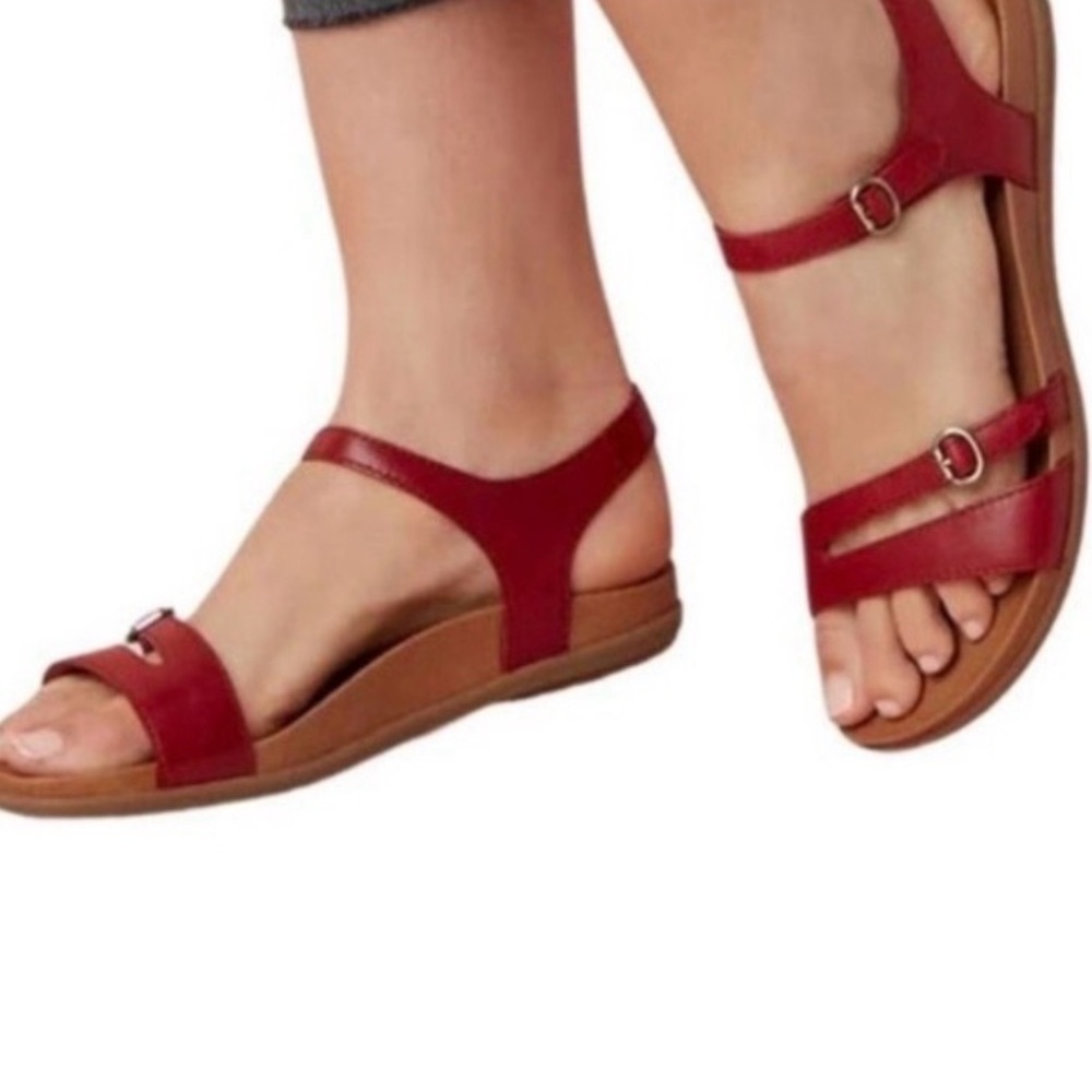NWOT Dansko Janelle Sandals